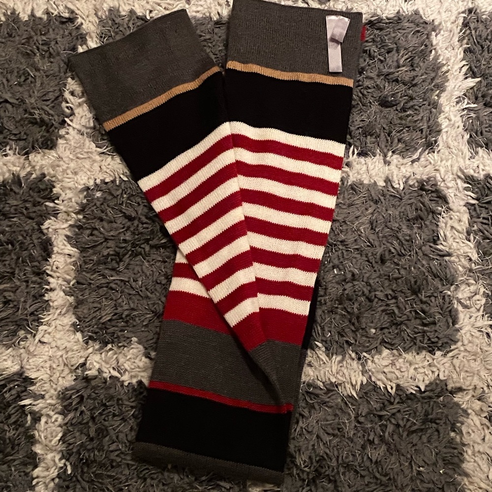 Chapter Club scarf - Picture 5 of 10